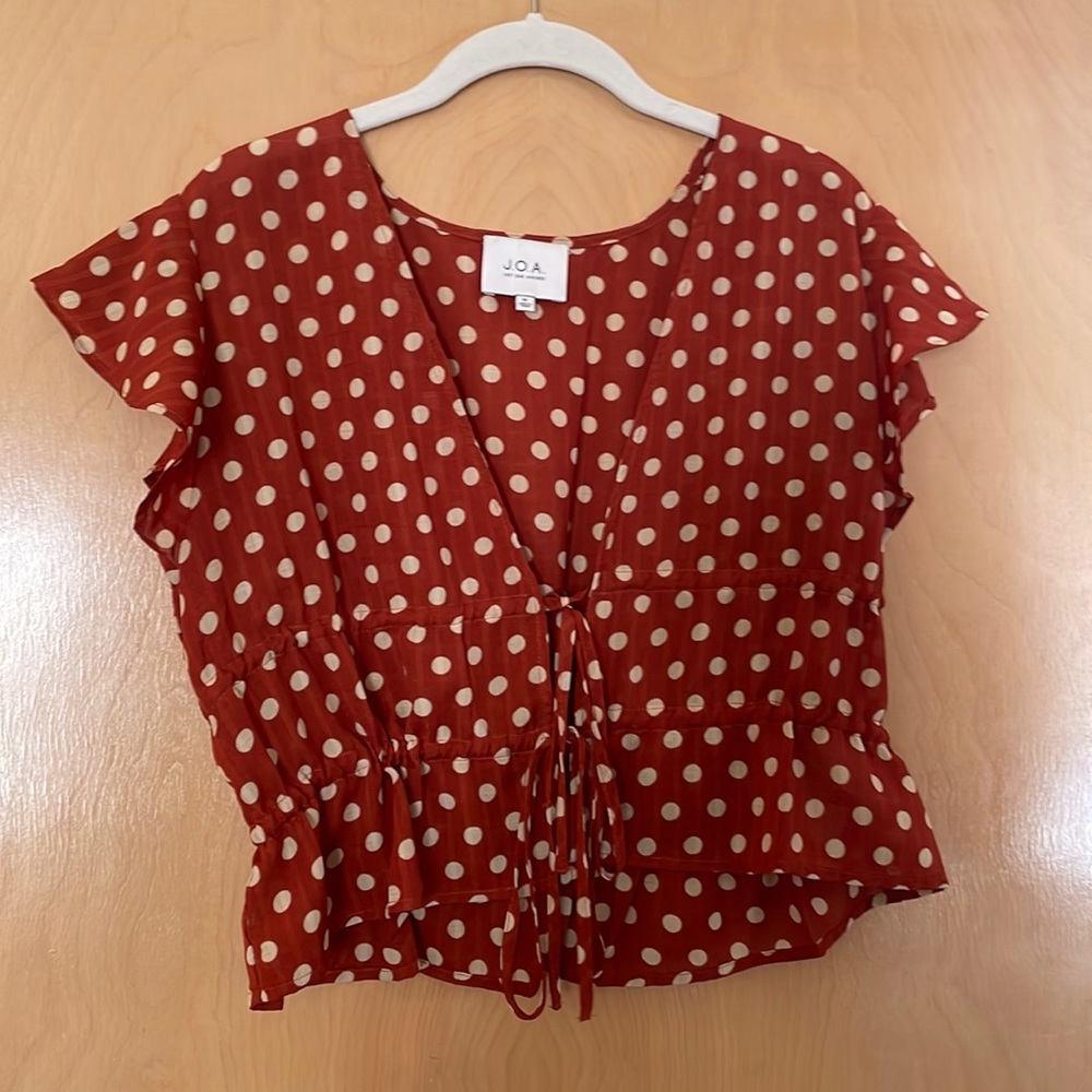 Polka Dot Top!